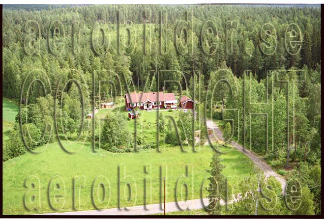 FFF 98-8907, #34. FFF 98-8907_0034 (Uppges vid kontakt med Svenska Aero-Bilder AB)